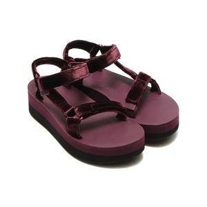 RARE Teva's Velvet Platform Sandals